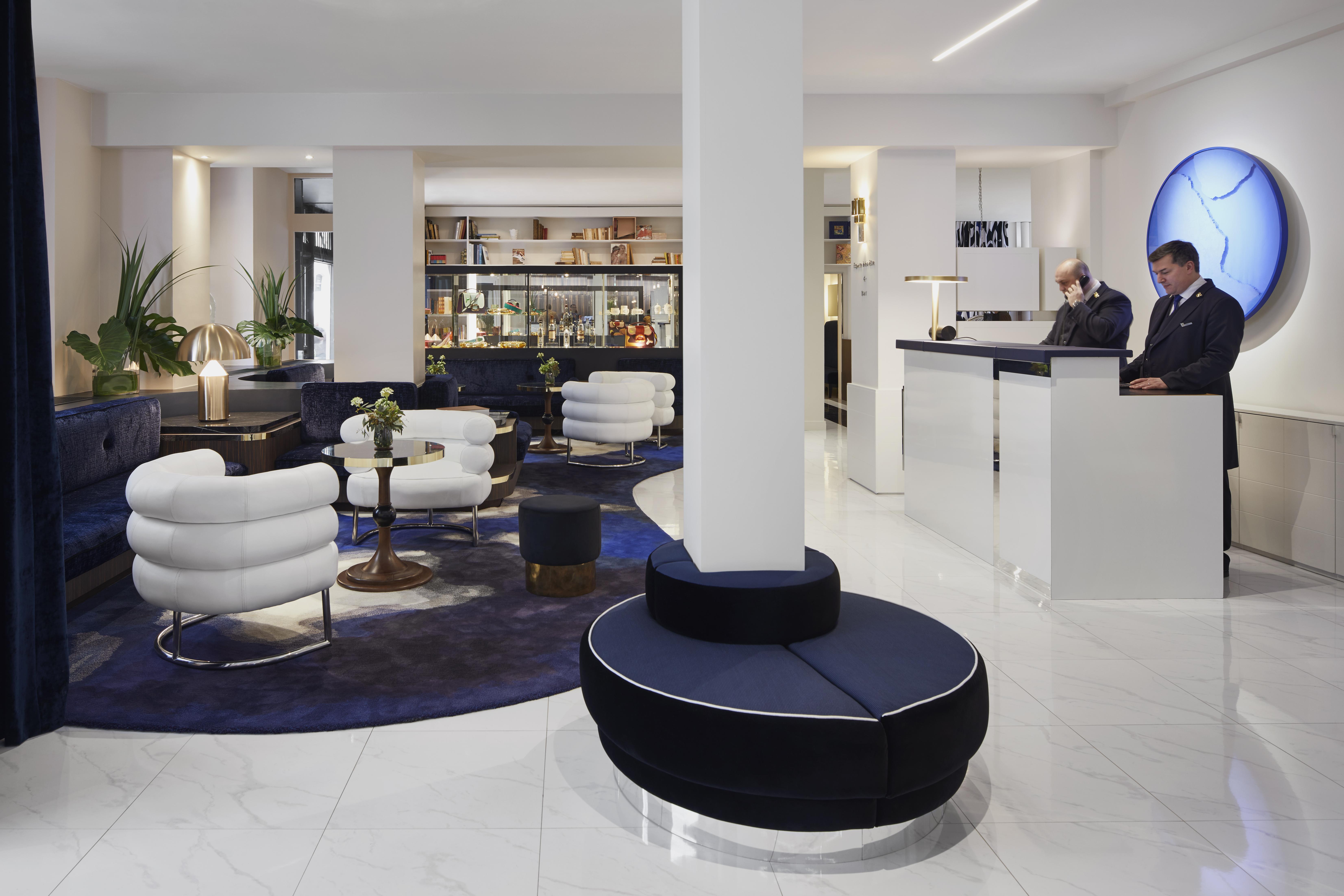 Khách sạn Paris 5*: Trải nghiệm không gian sang trọng và tiện nghi tại Hotel Bel Ami - một trong những khách sạn 5 sao nổi tiếng tại Paris. Hãy khám phá những hình ảnh đẹp lung linh của khách sạn này để lên kế hoạch cho chuyến du lịch sắp tới của bạn.